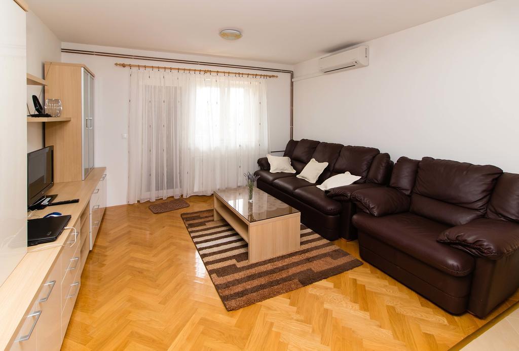 Apartment Peran Šibenik Exterior foto